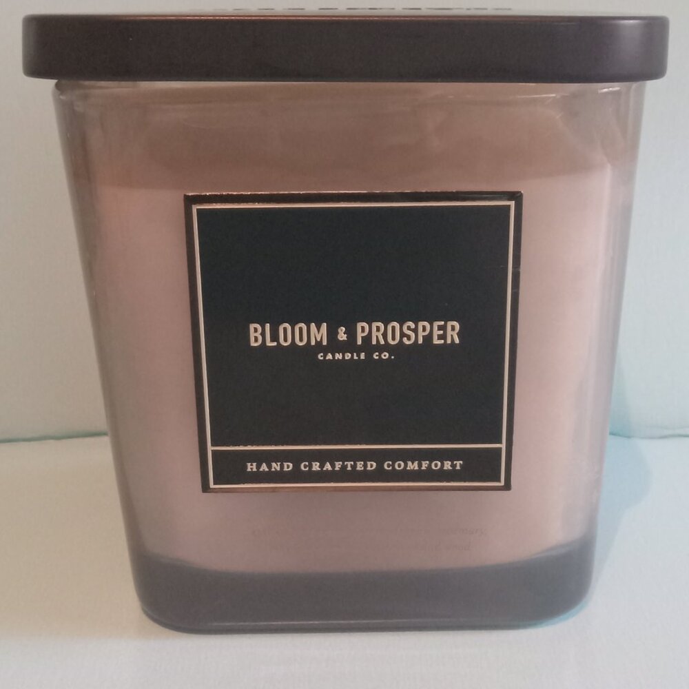 Bloom & Prosper QUARTZ 2-wick candle 14.6 oz RARE